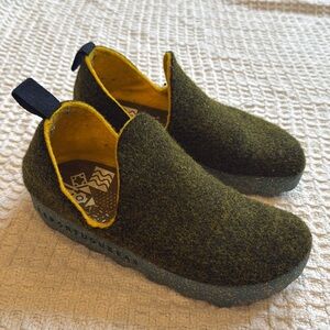 Asportuguesas Green Wool Slide On Slippers